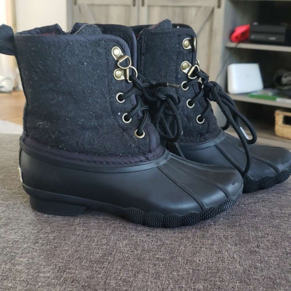 Hilfiger Black Duck Boots